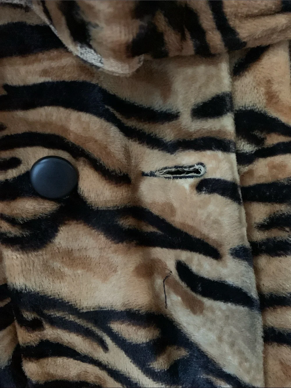 Vintage Faux Fur Tiger-Print Trench Coat with Black Faux Fur Trim 1950s - Picture 3 of 16
